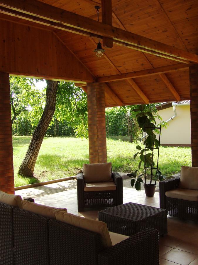 Apartament Eszter Vendeghaz Tiszafüred Zewnętrze zdjęcie